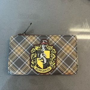 Loungefly Harry Potter HufflePuff Plaid Pattern Faux Leather Wallet